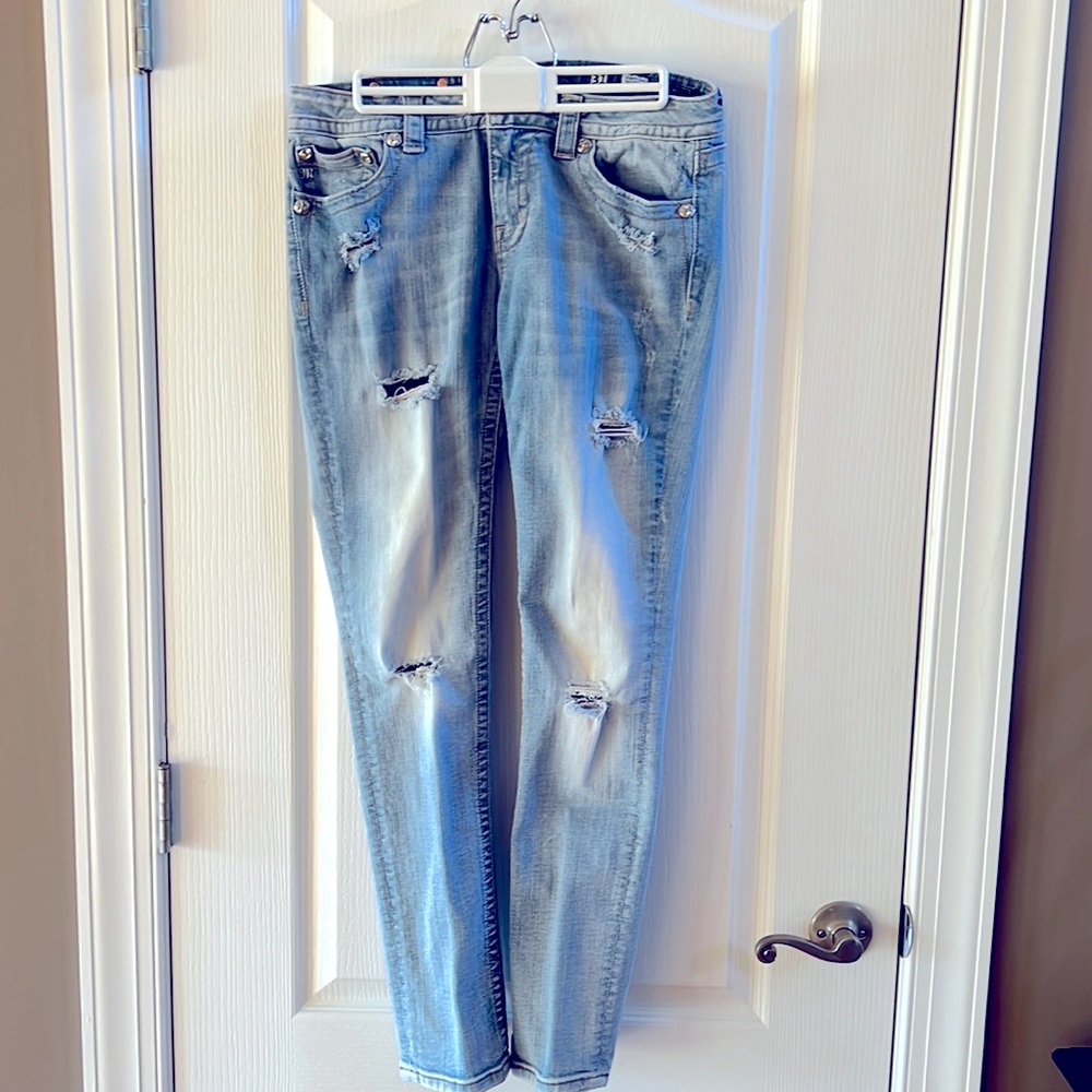 Ladies Miss Me jeans